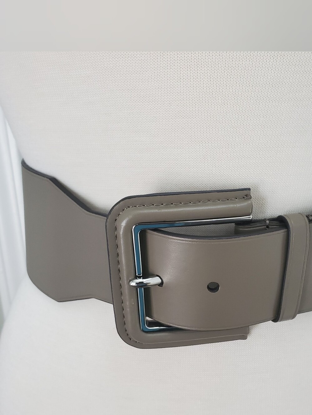 LAUREN RALPH LAUREN WIDE COVERED BUCKLE TAUPE STRETCH BELT